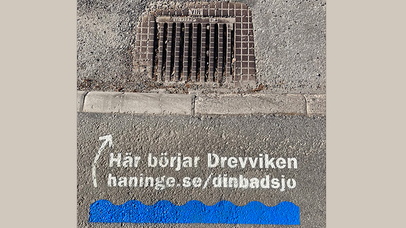 Dagvattenbrunn med kampanjen Ta hand om din badsjö