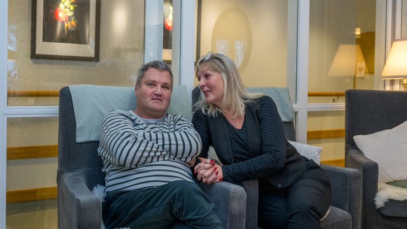 Två personer på ett LSS-boende. 